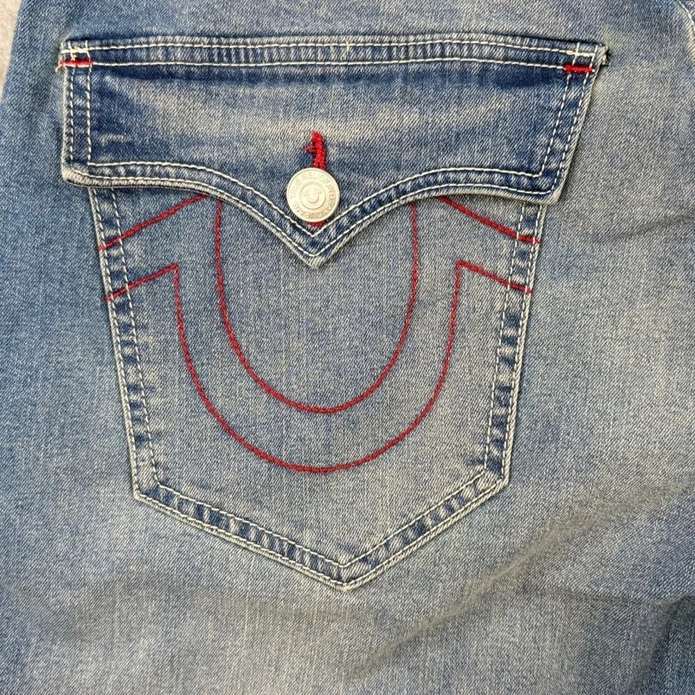 True Religion Billy SN Flap Relaxed Bootcut Jeans Light Autumn Walk Wash 34x33.5